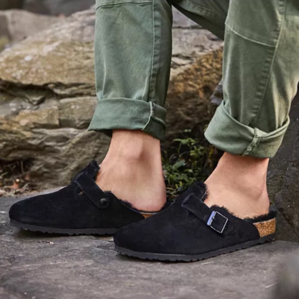 Black Birkenstocks shearling lined clogs size 39